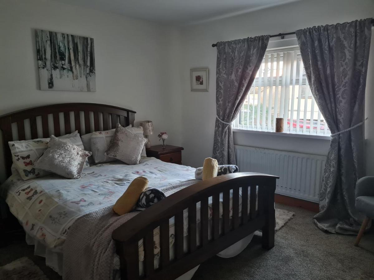 Villa Comfy Quiet Town House Strabane Exterior foto