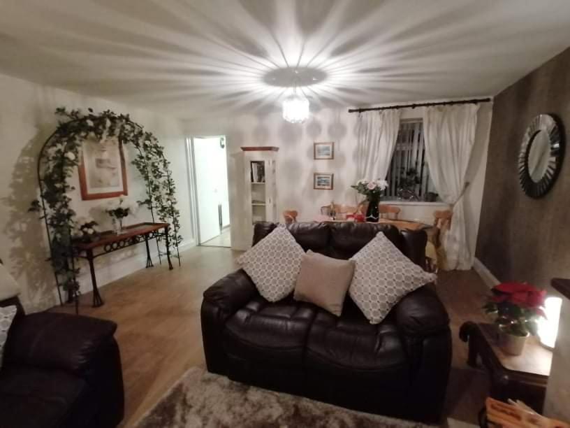 Villa Comfy Quiet Town House Strabane Exterior foto