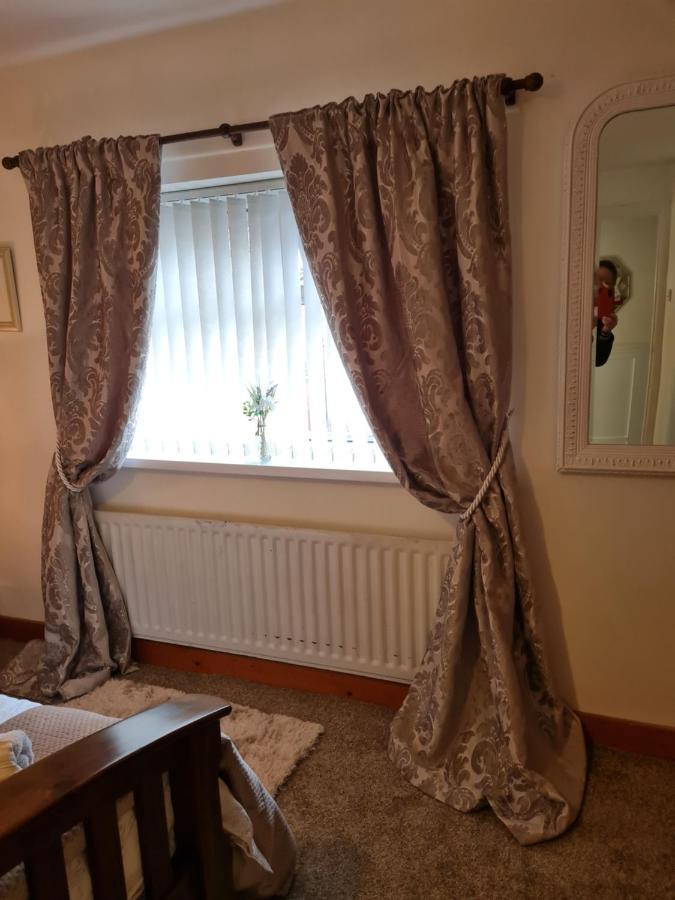 Villa Comfy Quiet Town House Strabane Exterior foto