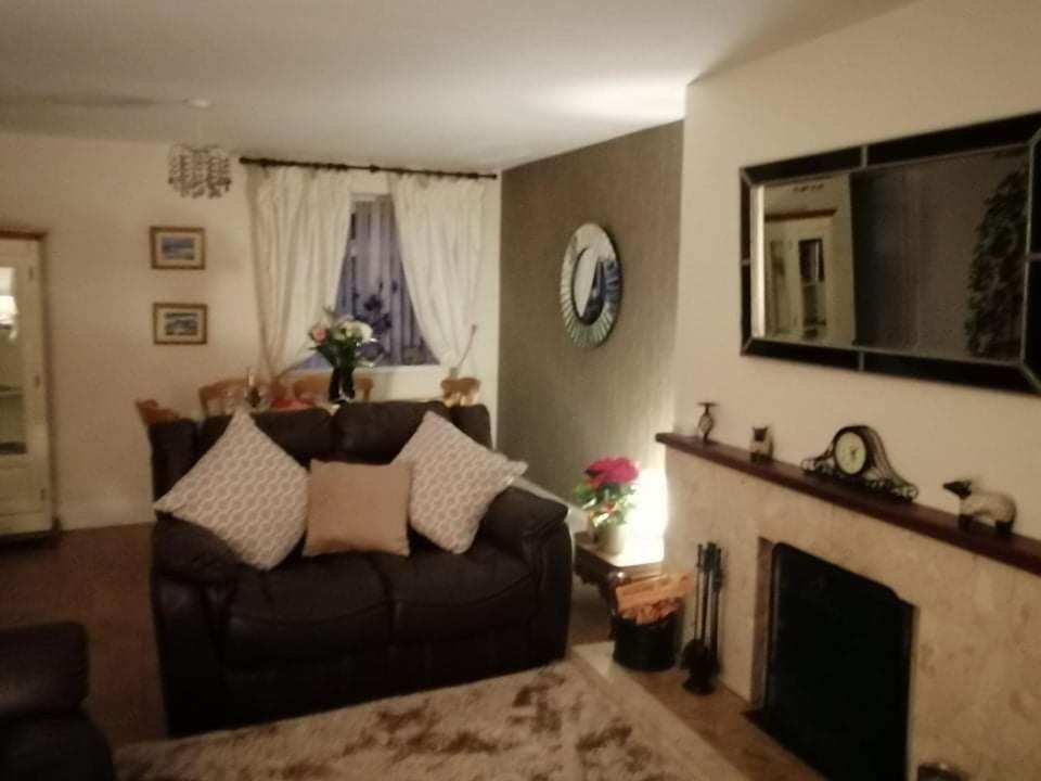 Villa Comfy Quiet Town House Strabane Zimmer foto