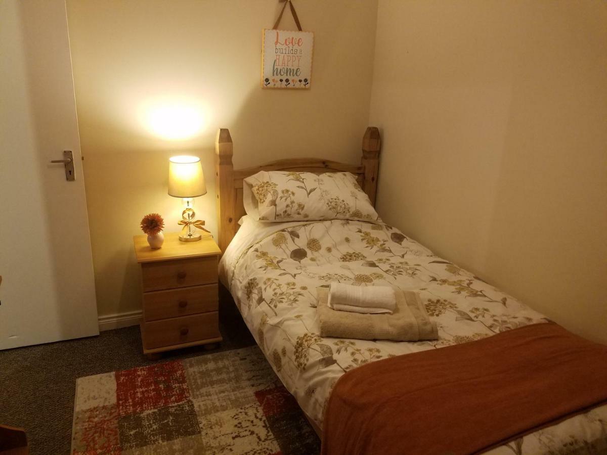Villa Comfy Quiet Town House Strabane Exterior foto