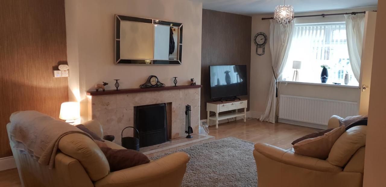 Villa Comfy Quiet Town House Strabane Exterior foto