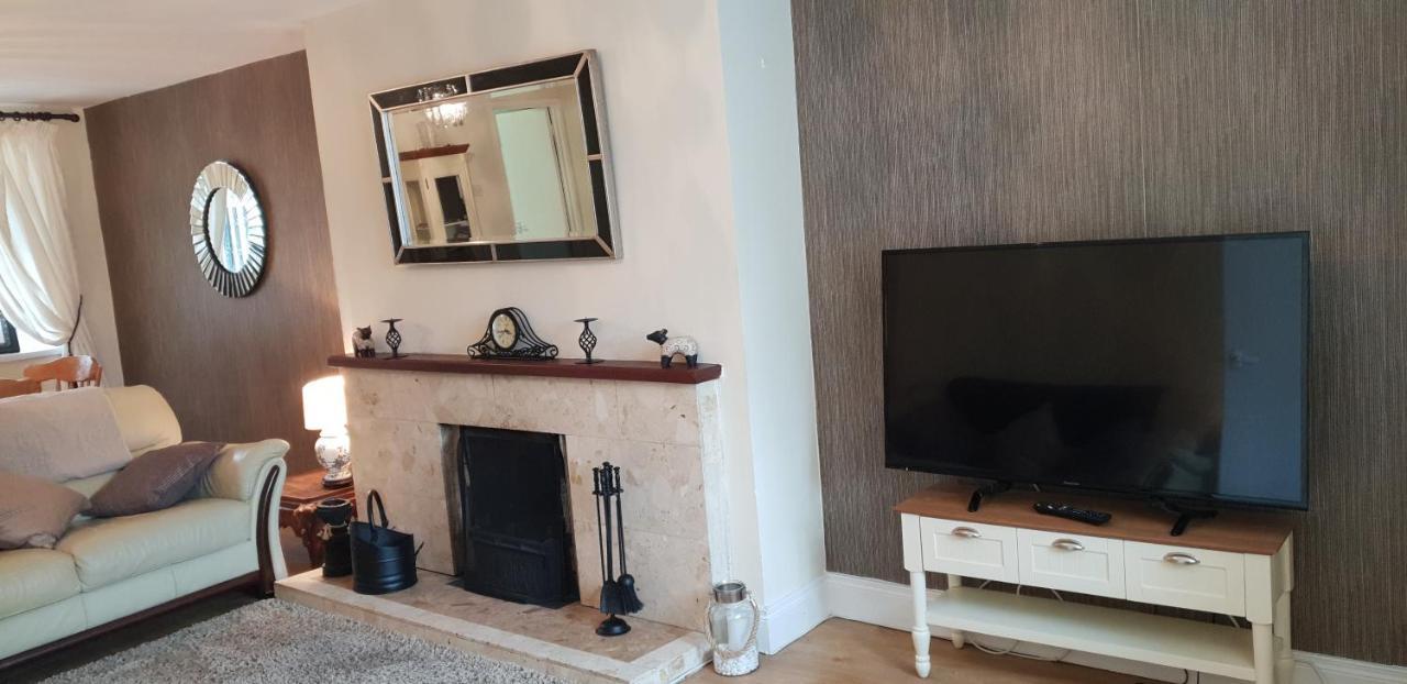 Villa Comfy Quiet Town House Strabane Exterior foto